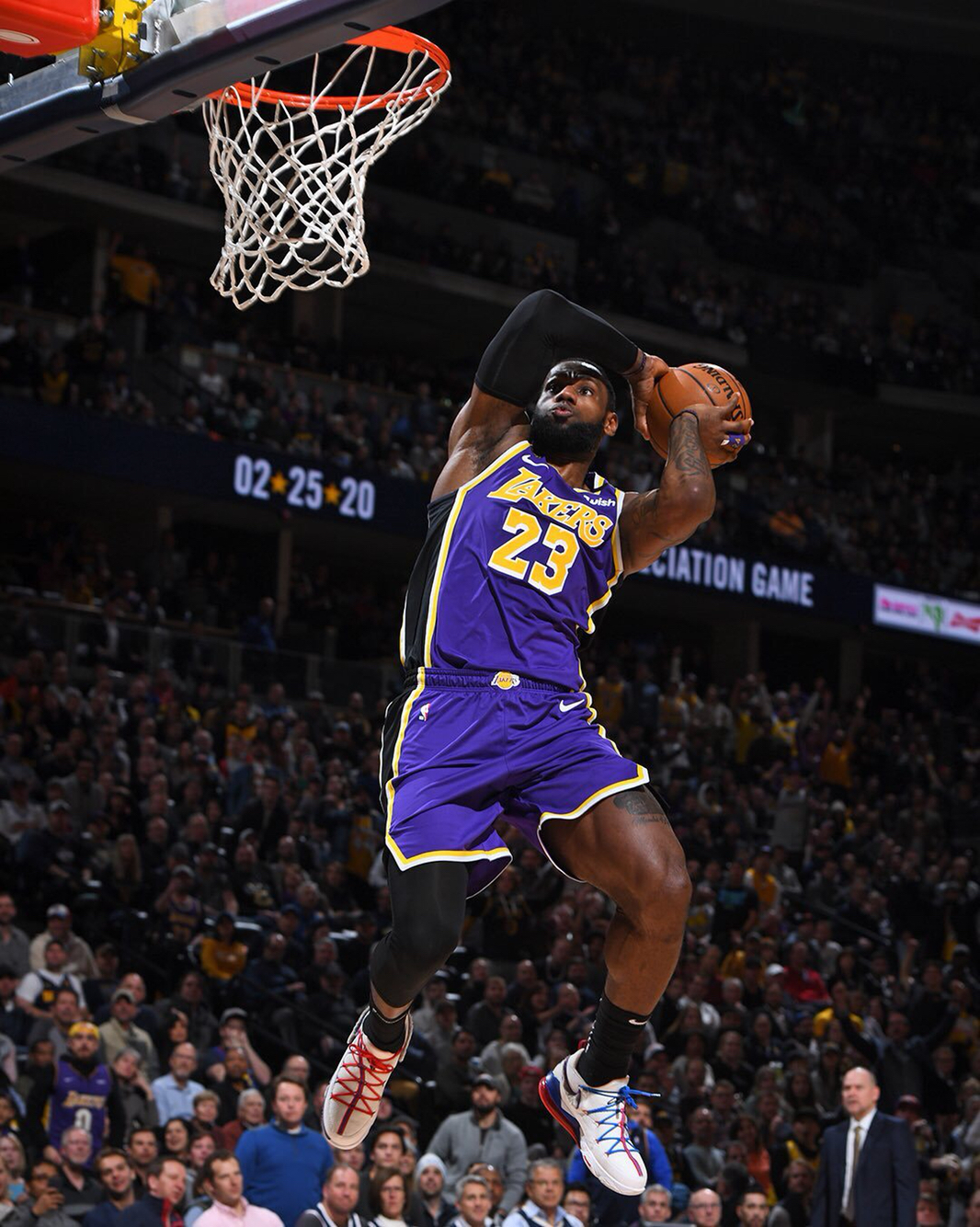 他的战术风 他的战术风